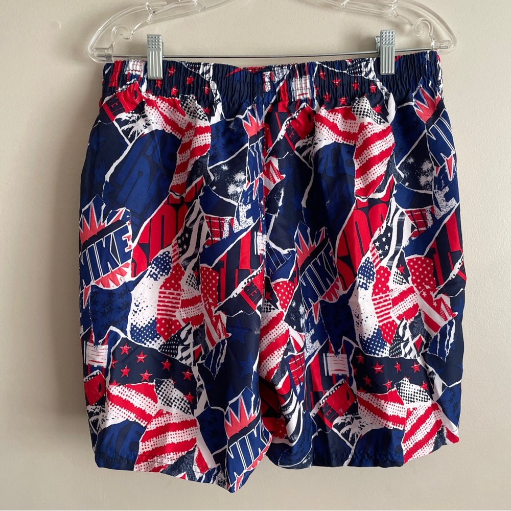 NWT Nike USA Stars Stripes Men's L XL 7" Volley Swim Trunks NESSC484 $58 - Picture 5 of 6